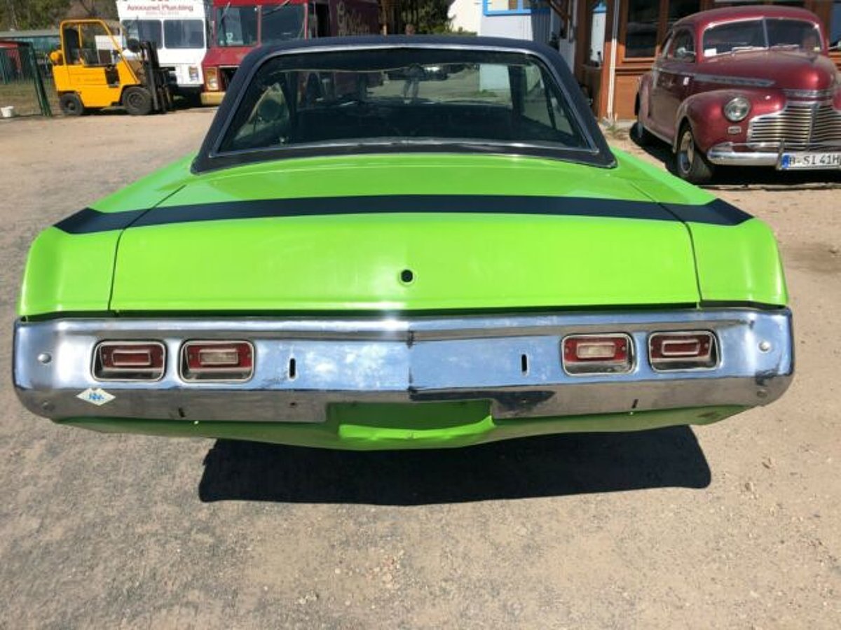 Dodge Dart Swinger 318cui V8