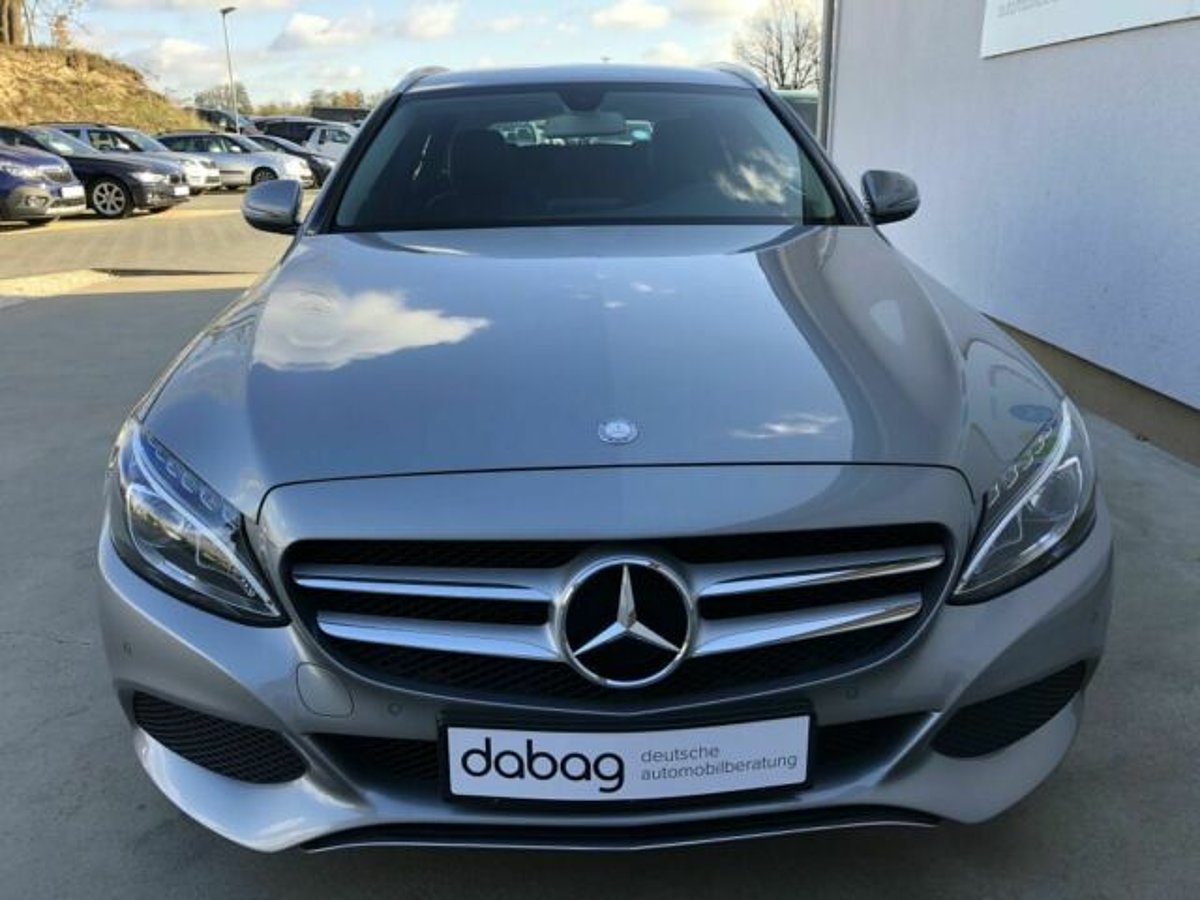 Mercedes-Benz C 180 T 7G-TRONIC Avantgarde Navigation