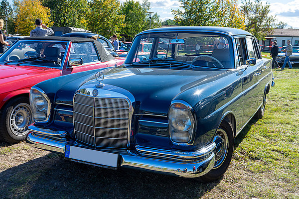 Mercedes